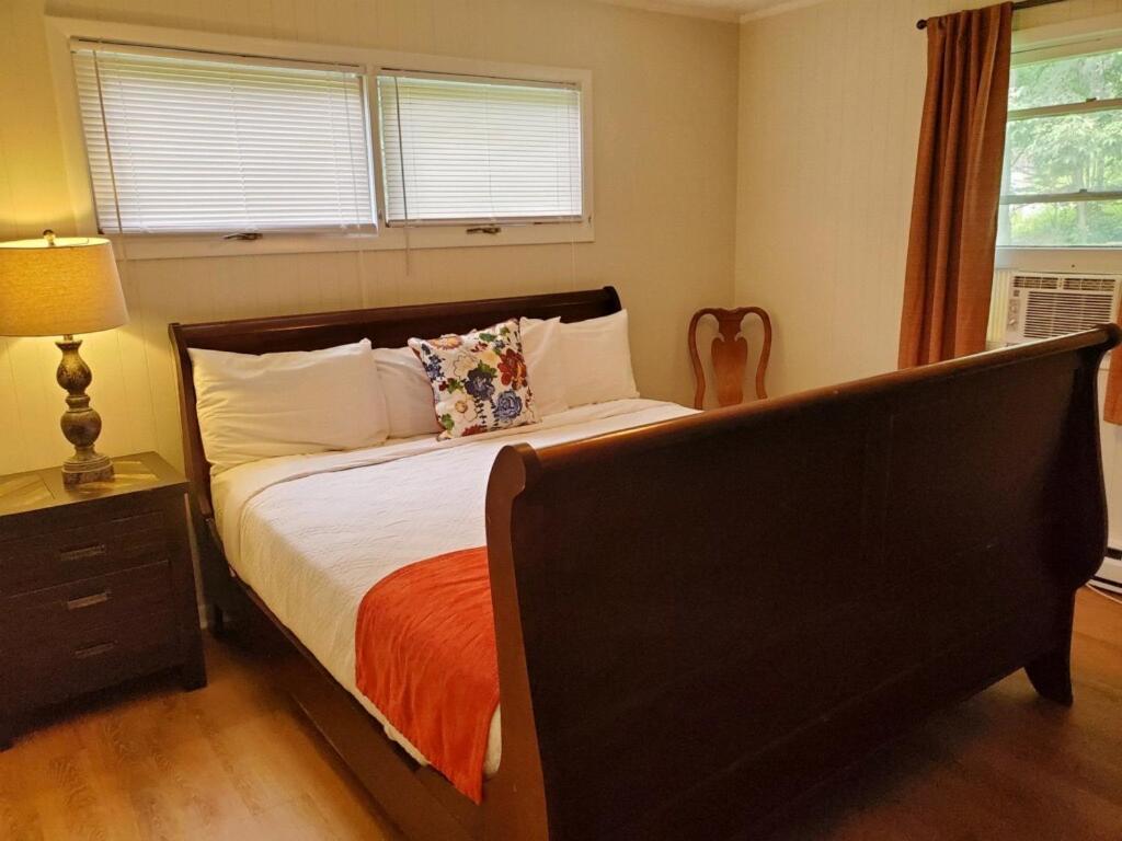 Meadowlark Motel With Restaurant & Bar マギー・バレー エクステリア 写真