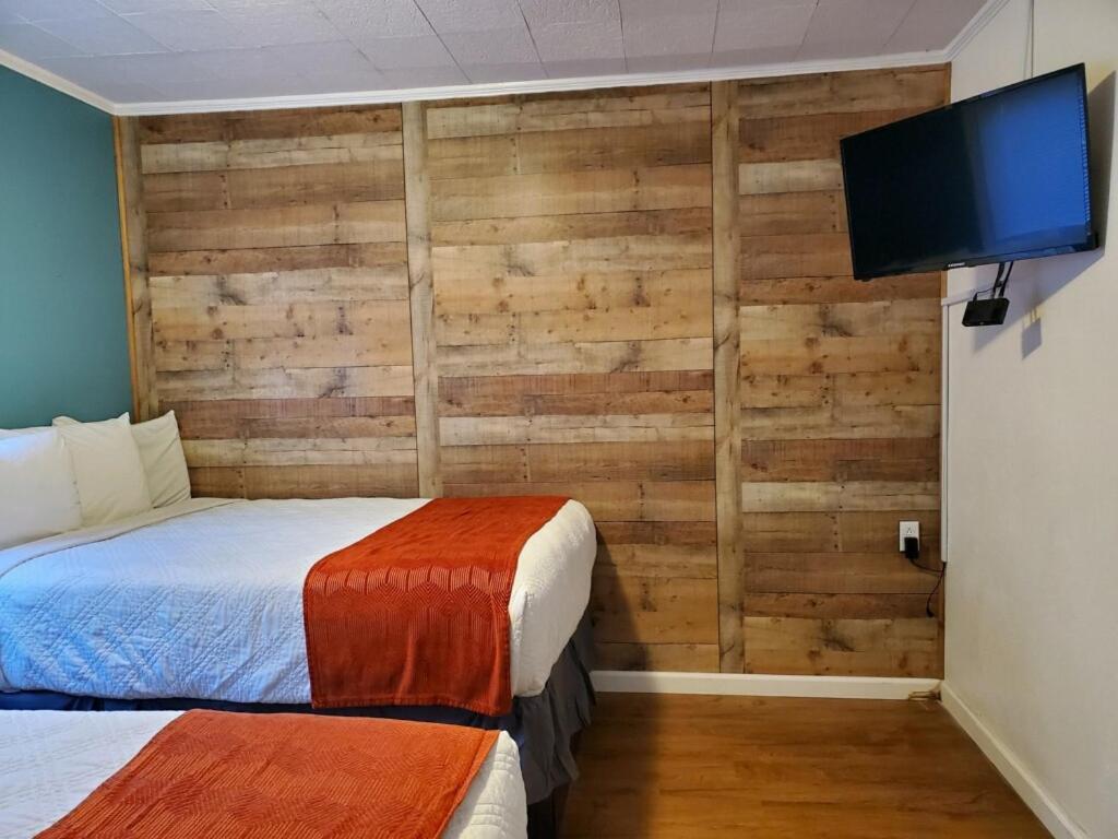 Meadowlark Motel With Restaurant & Bar マギー・バレー エクステリア 写真